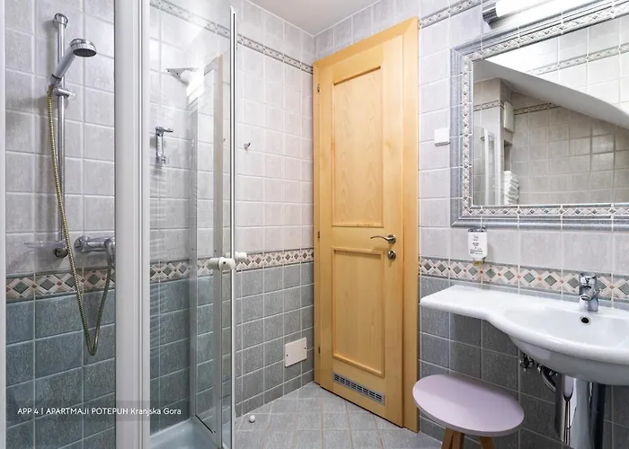 Apartmaji Potepuh * كْرانْيِسكا غورا